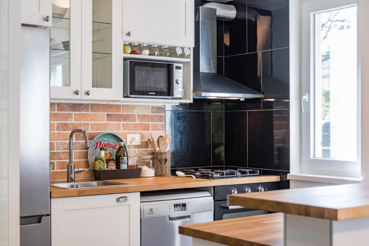 Apartment Beautiful With Five Bicycles Included *
